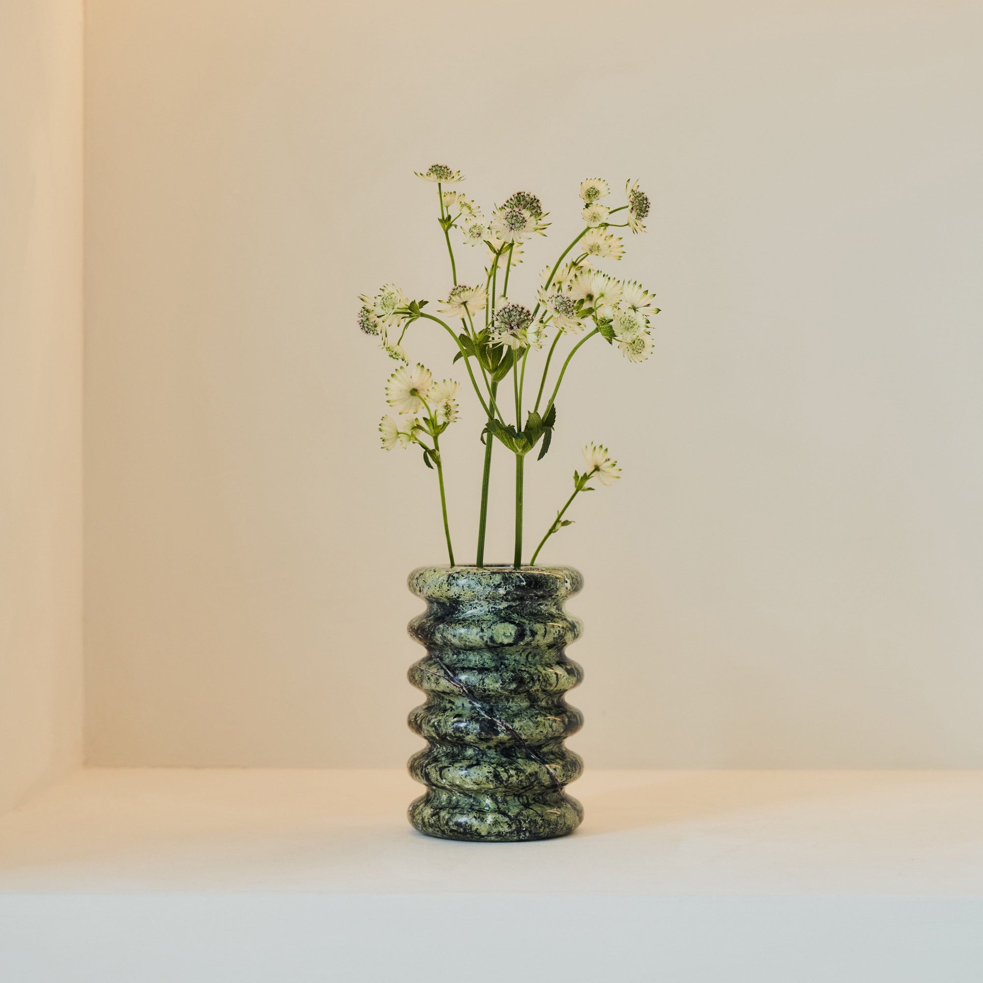How to Style Statement Vases in Your Home
