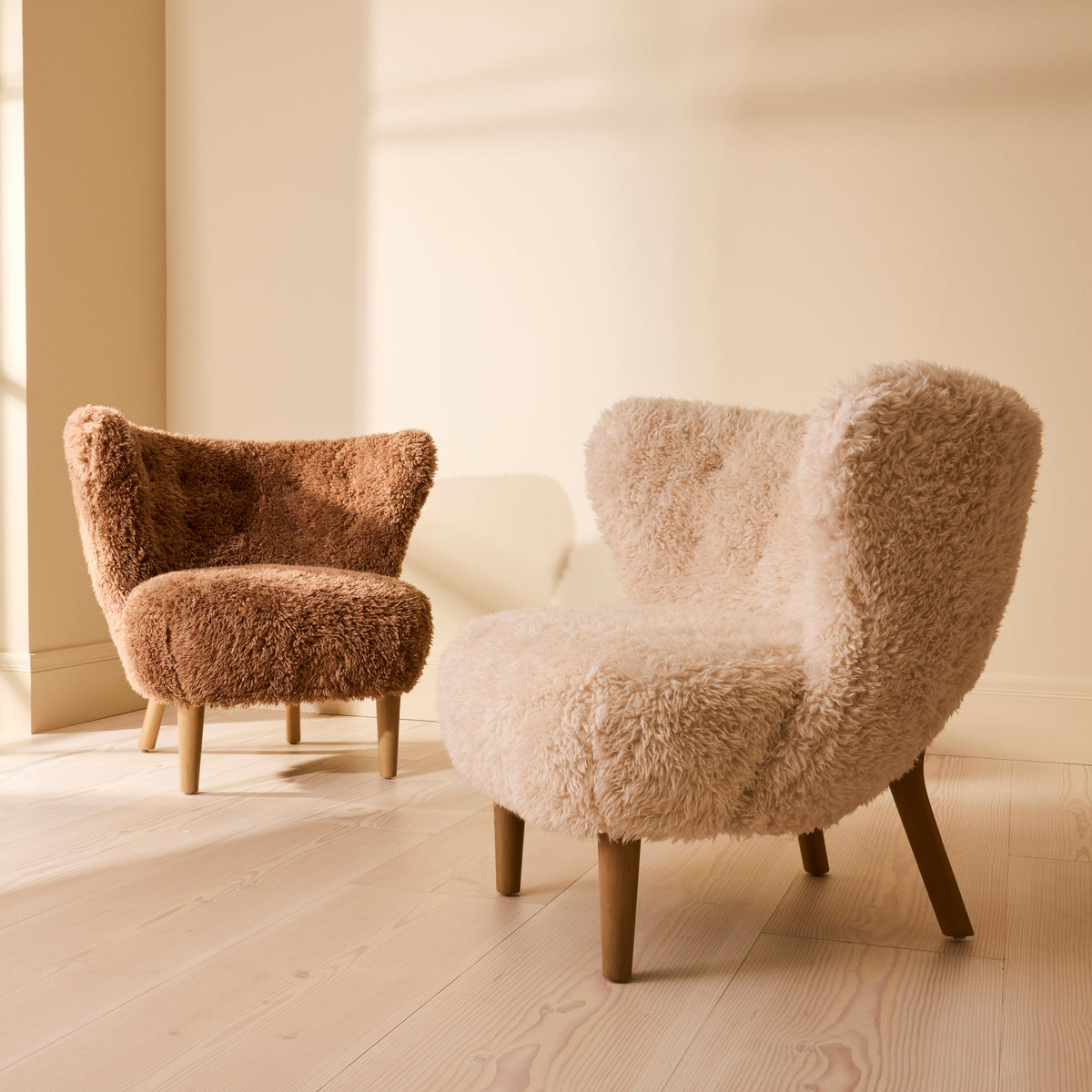 Chester - Fur Accent Chair Brown & Warm Wood