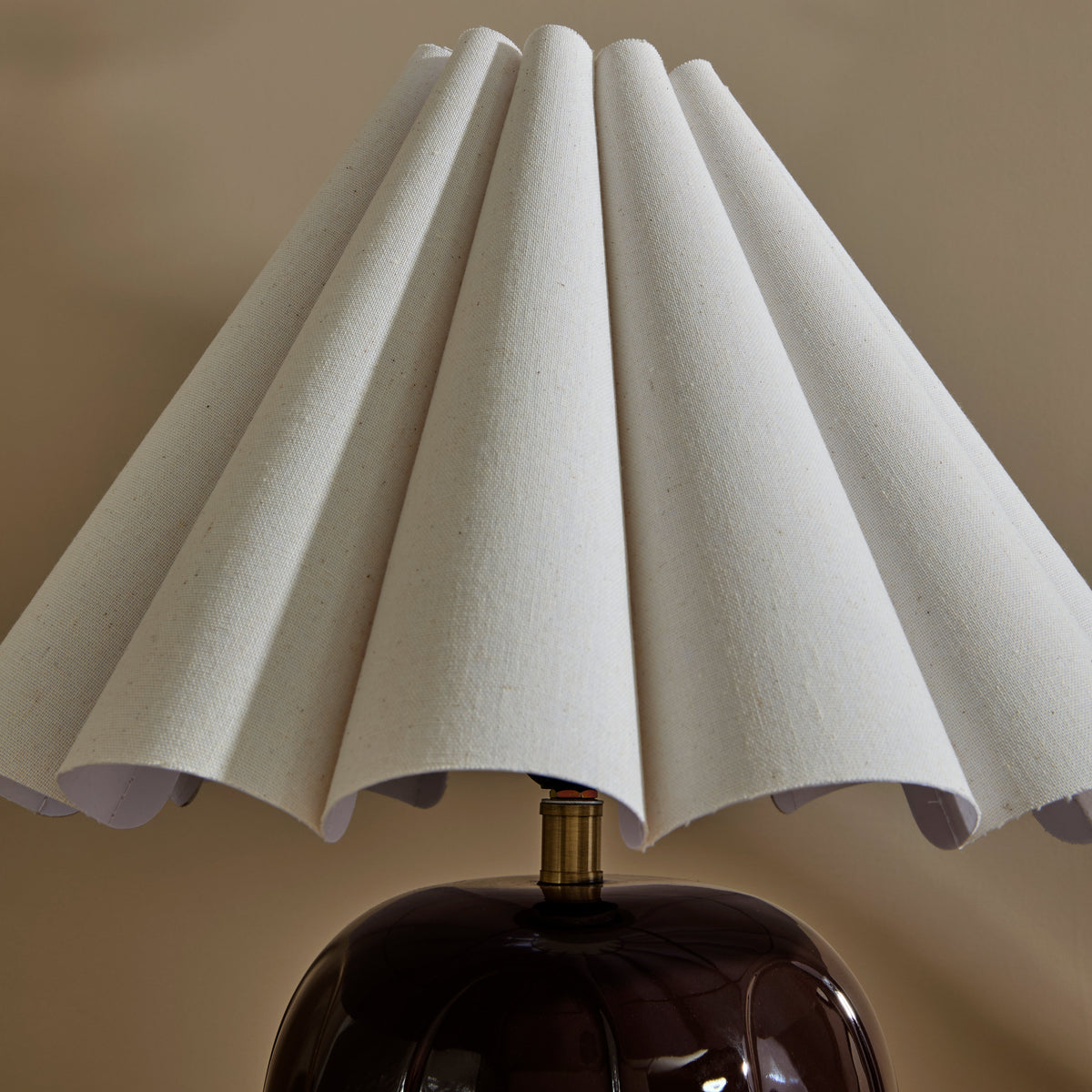 Orla - Chocolate Gloss Ceramic Scallop Shade Table Lamp