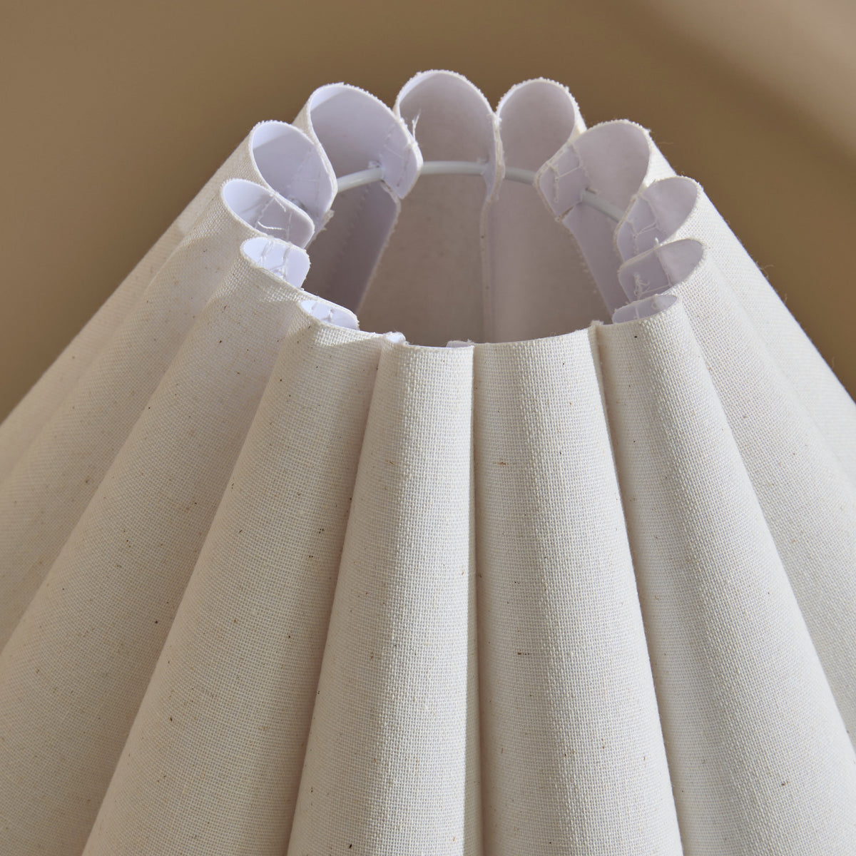 Orla - Beige Gloss Ceramic Scallop Shade Table Lamp