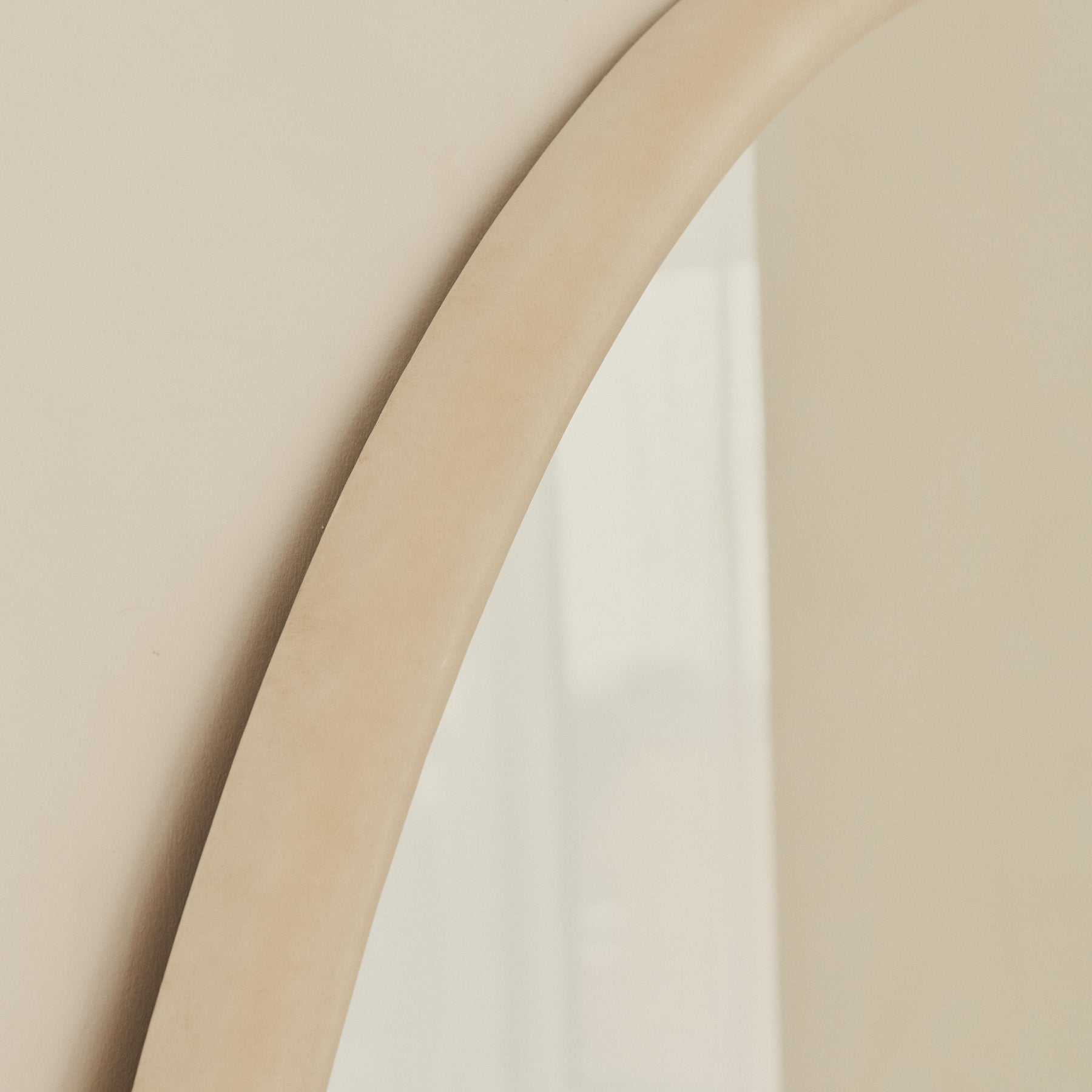 Amora - Extra Large Concrete Round Wall Mirror 120cm x 120cm