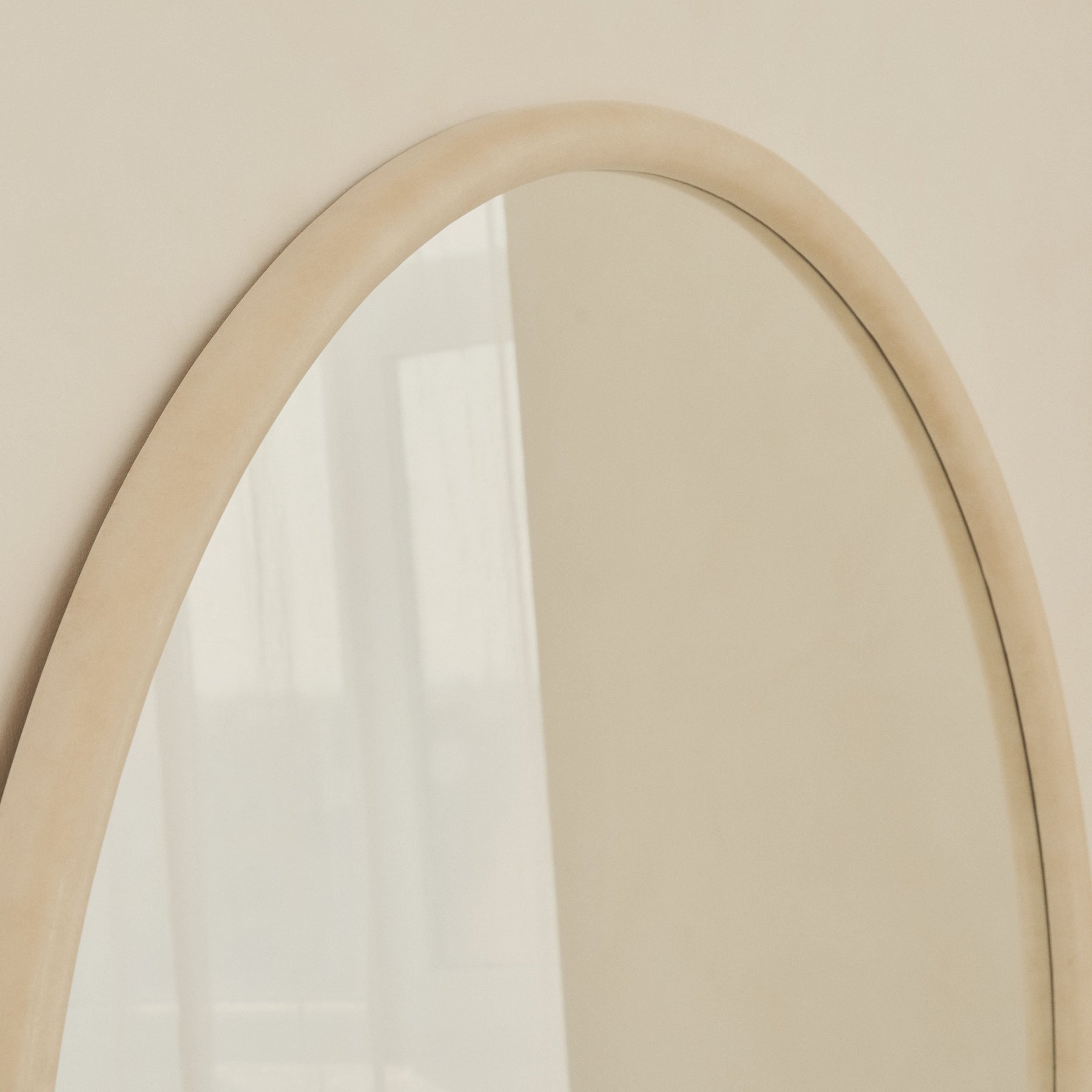 Amora - Extra Large Concrete Round Wall Mirror 120cm x 120cm