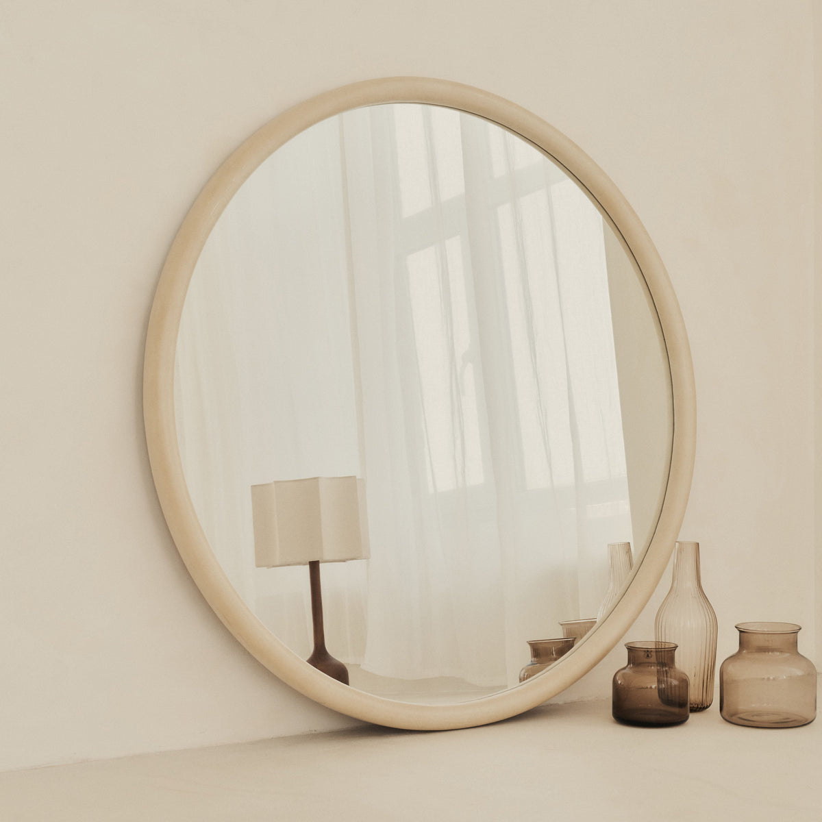 Amora - Large Concrete Round Wall Mirror 100cm x 100cm