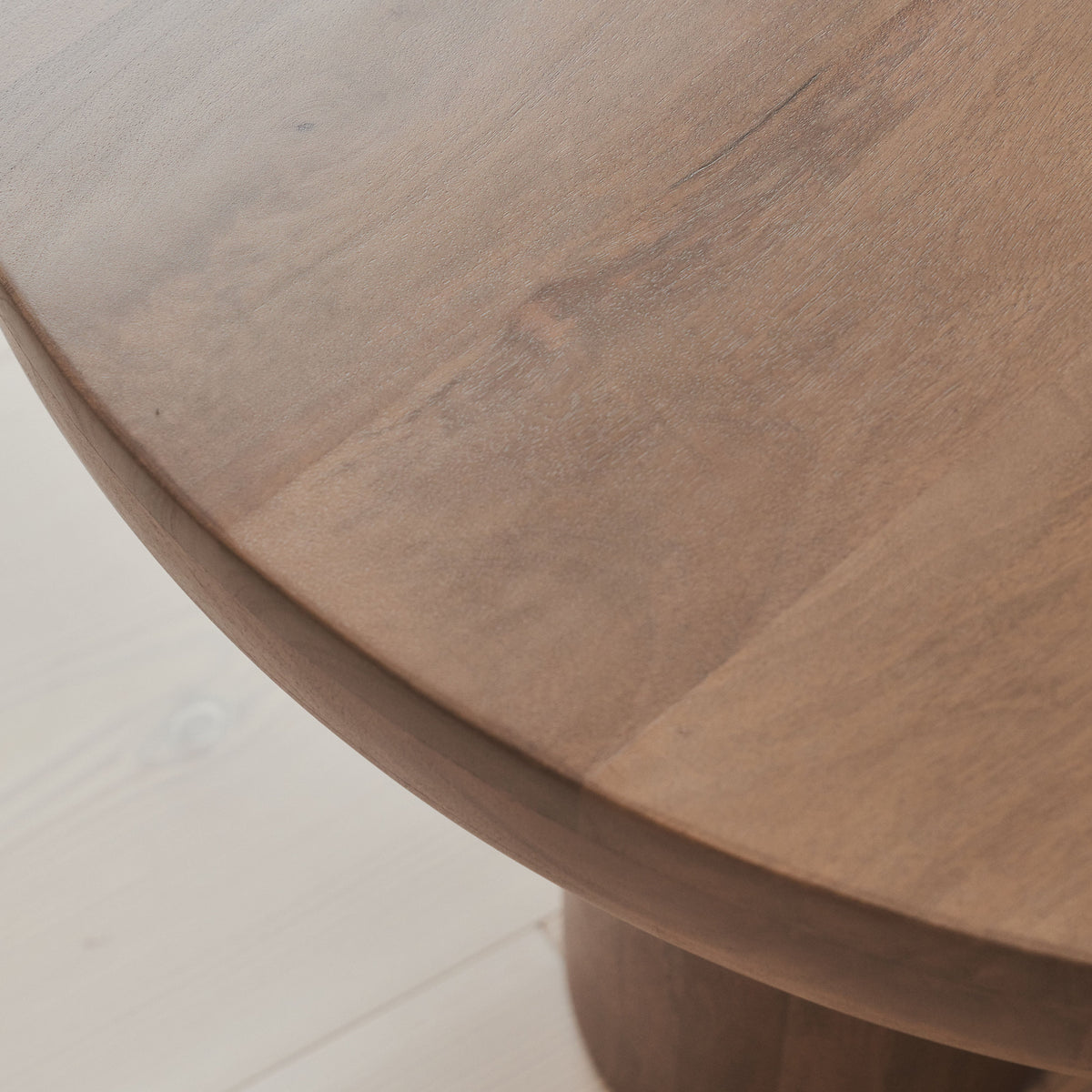 Vermont - Warm Wood Premium Round Coffee Table