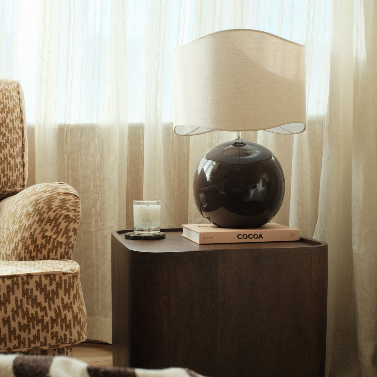 Olera - Chocolate Gloss Ceramic Wave Shade Table Lamp
