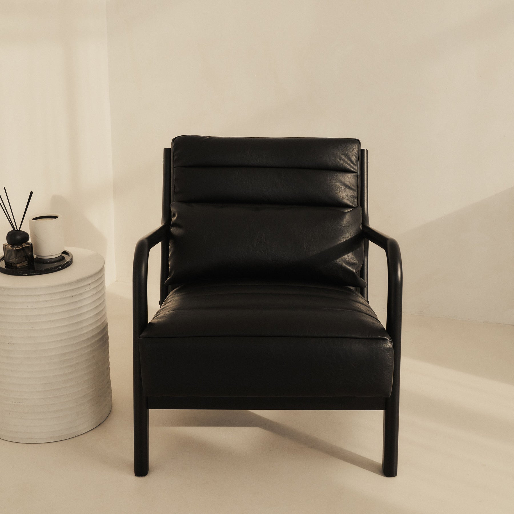 Hudson - Leather Accent Chair Black & Black Wood
