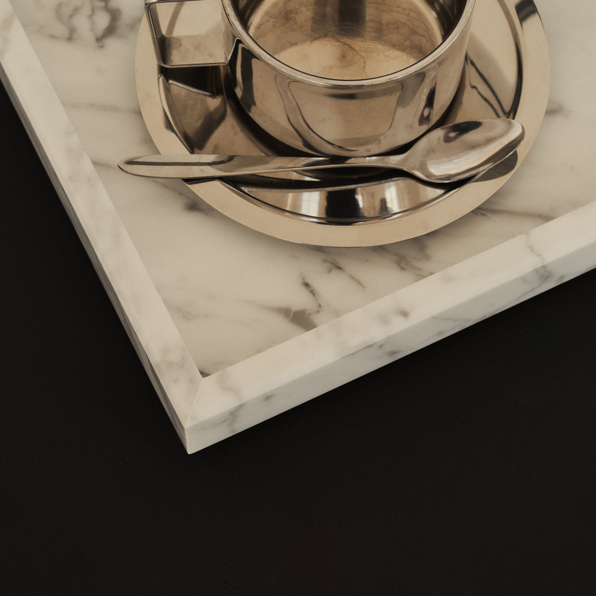Travara - White Marble Large Rectangular Decorative Tray