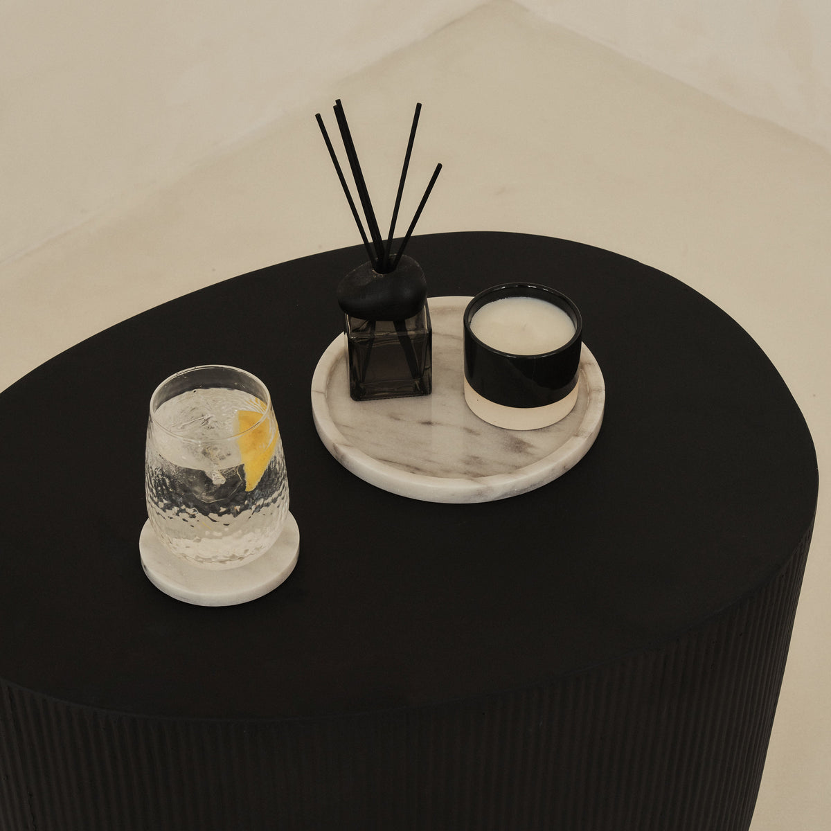 Travara - White Marble Round Decorative Tray