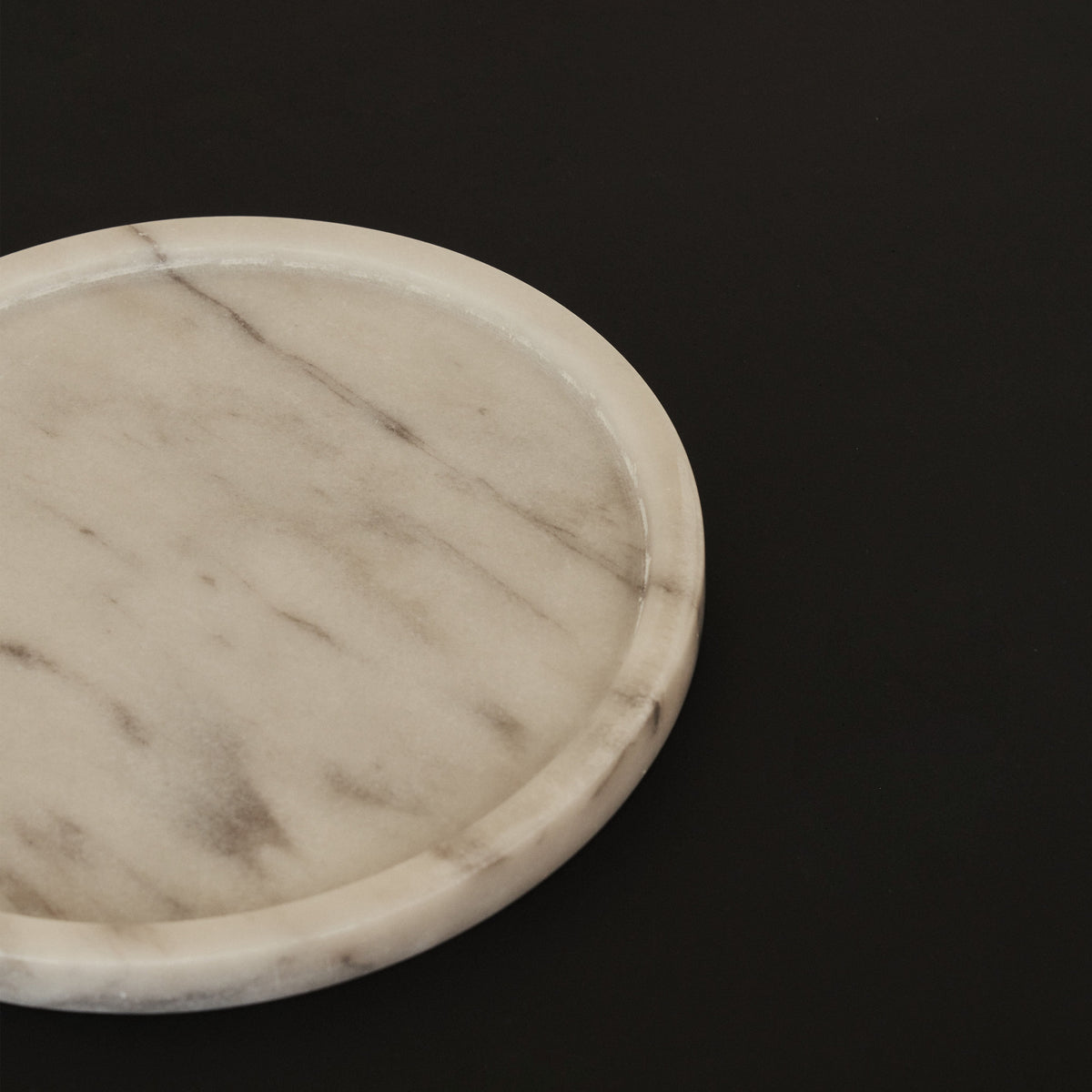 Travara - White Marble Round Decorative Tray