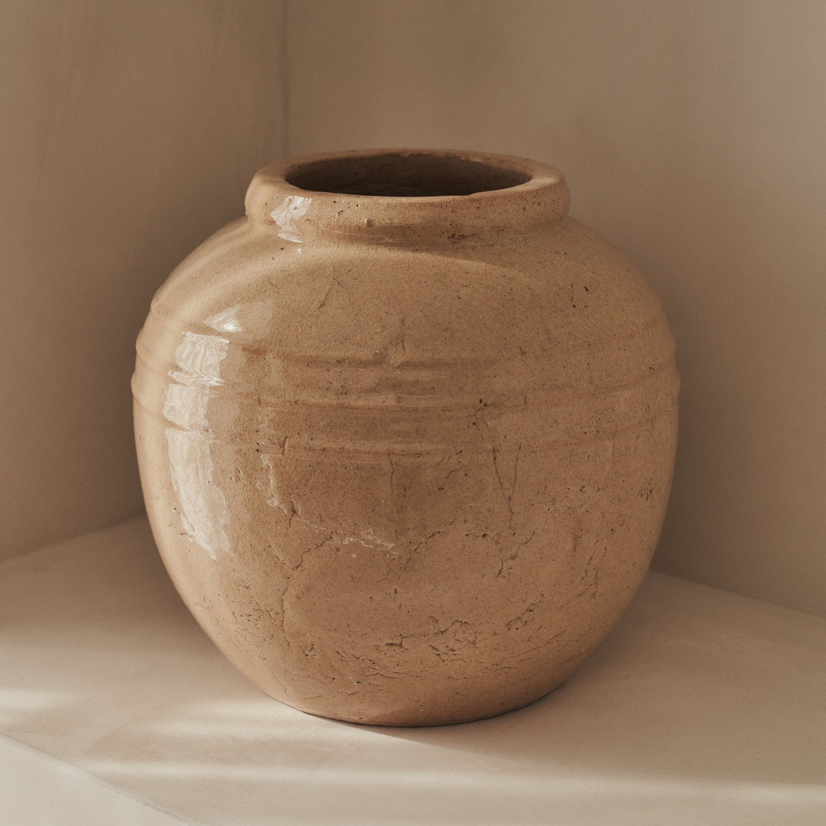 Cyra - Large Beige Gloss Ceramic Vase