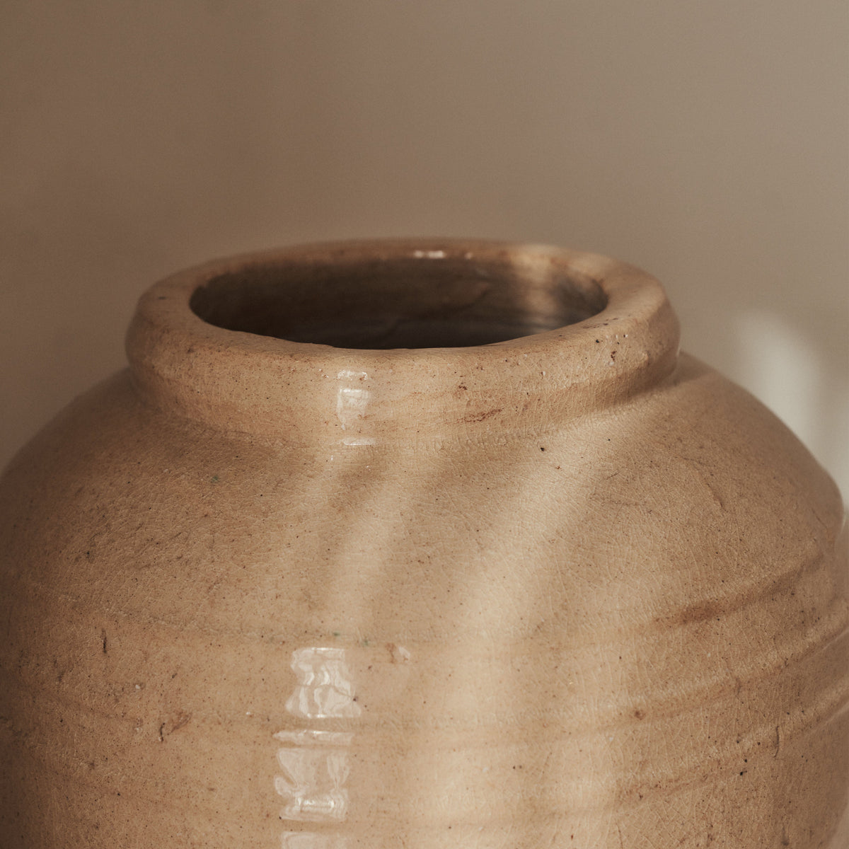 Cyra - Large Beige Gloss Ceramic Vase