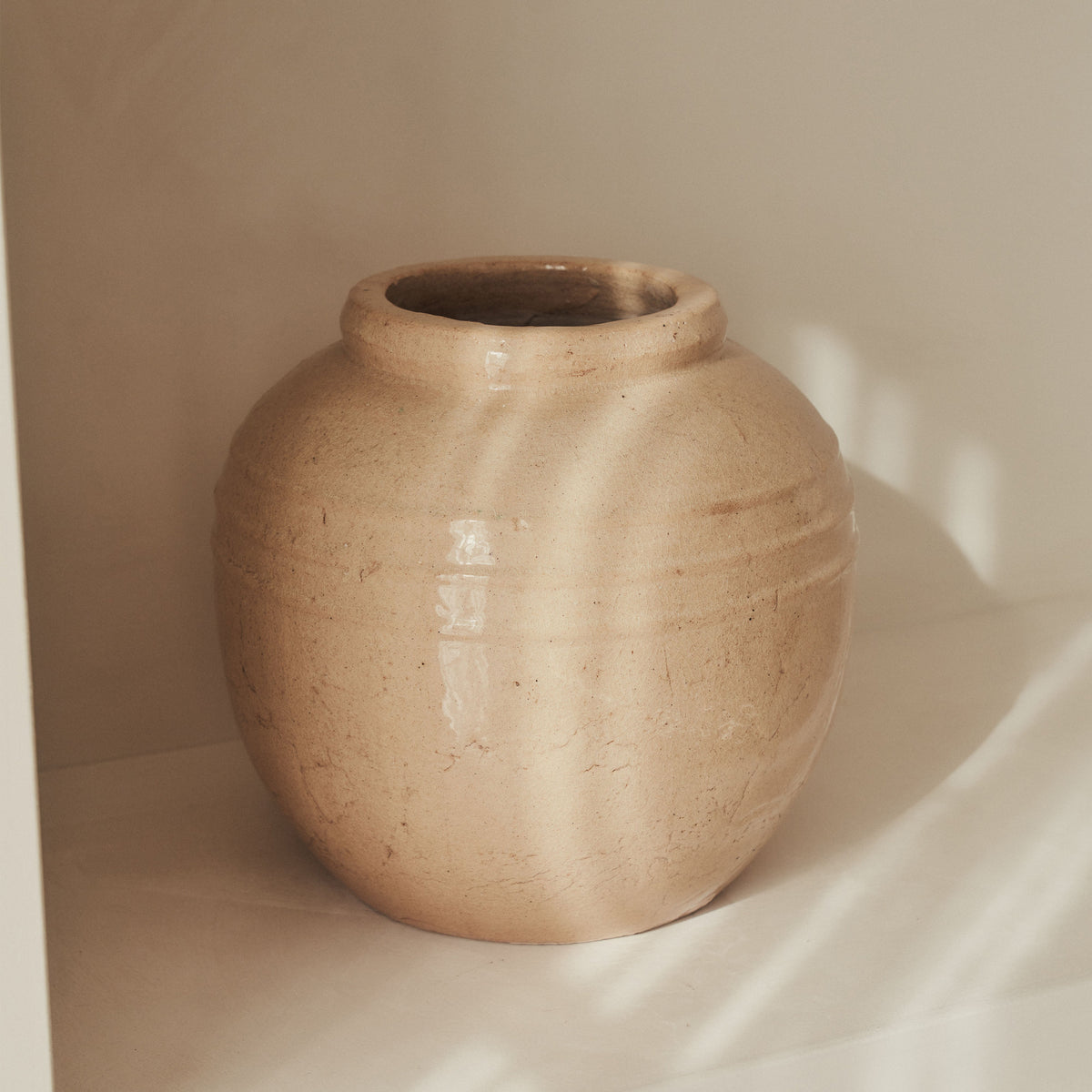 Cyra - Large Beige Gloss Ceramic Vase