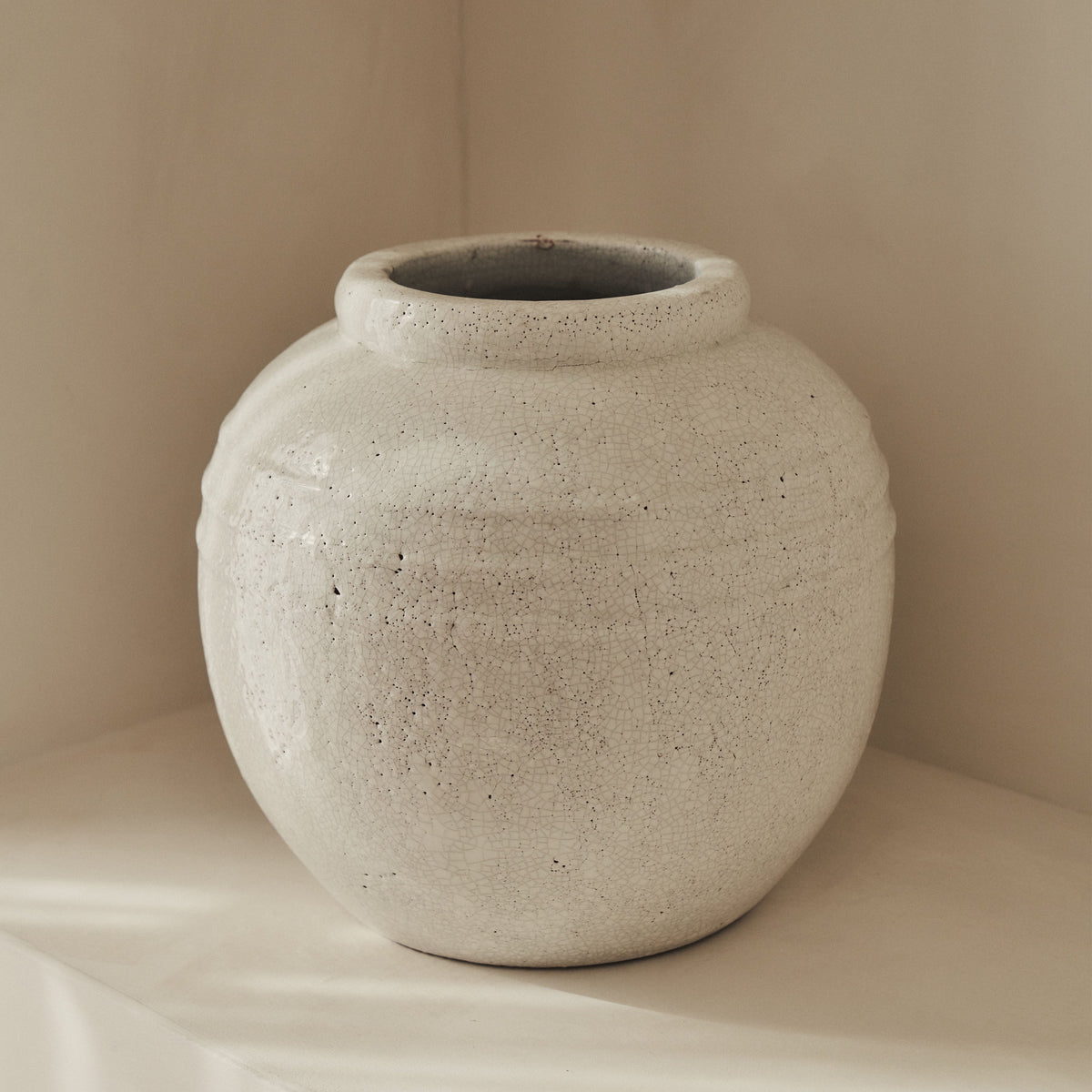 Cyra - Large Ivory Gloss Ceramic Vase