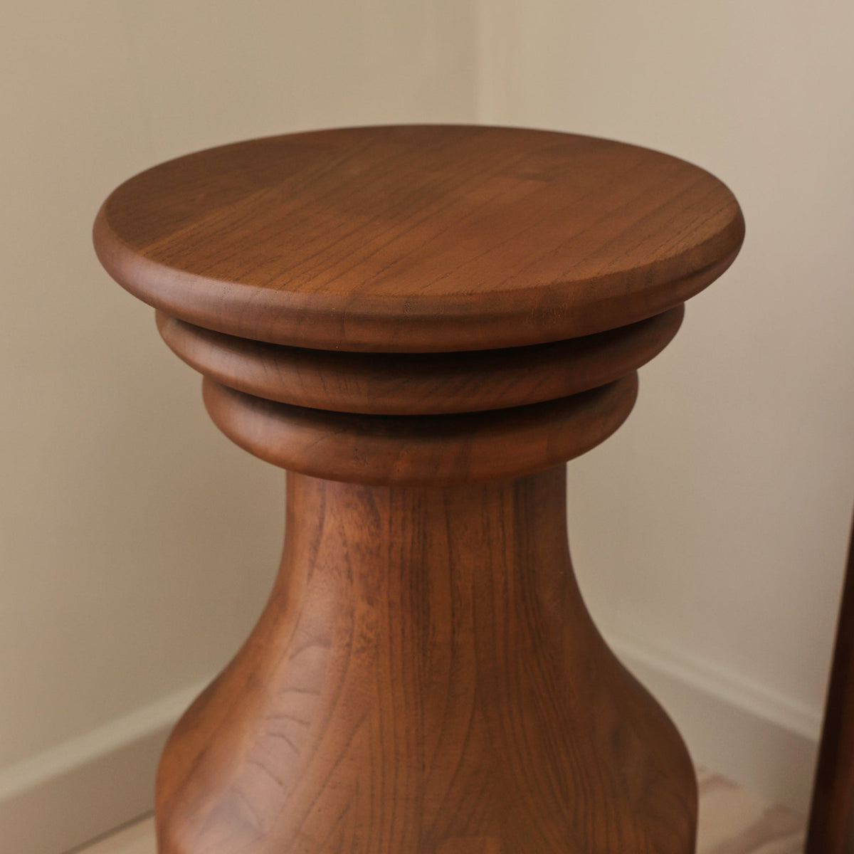 Oribi - Dark Wood Retro Side Table