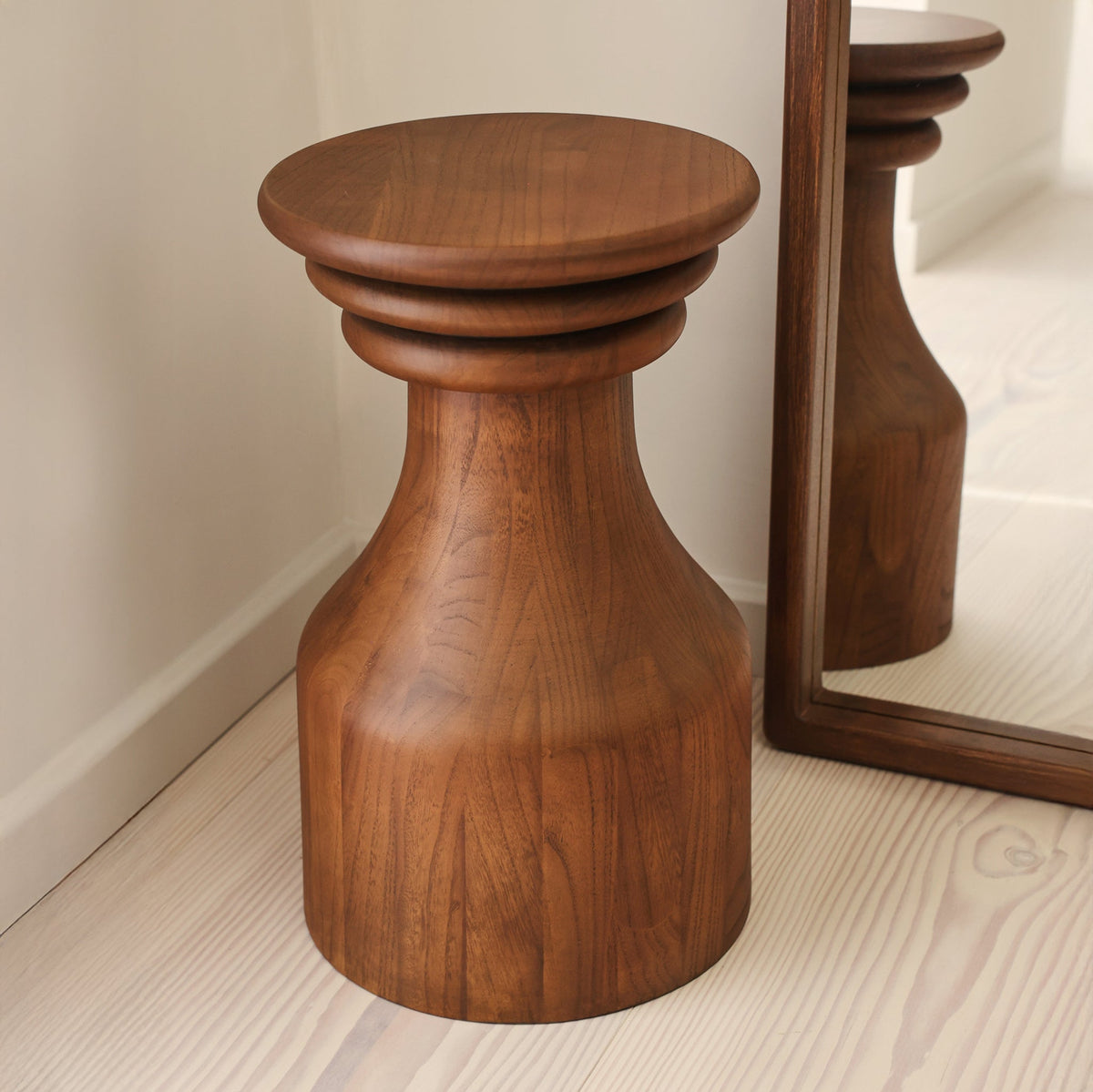 Oribi - Dark Wood Retro Side Table