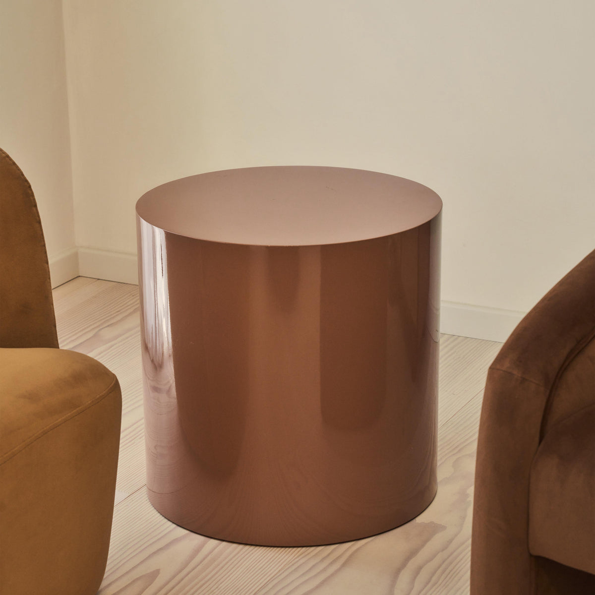 Rivington - High Gloss Mocha Round Side Table