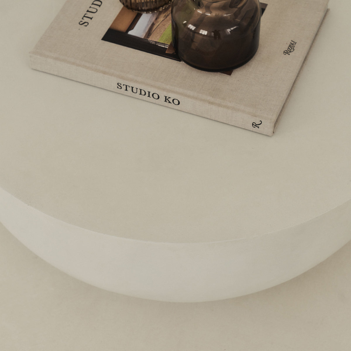 Enzo - Minimal Concrete Round Coffee Table