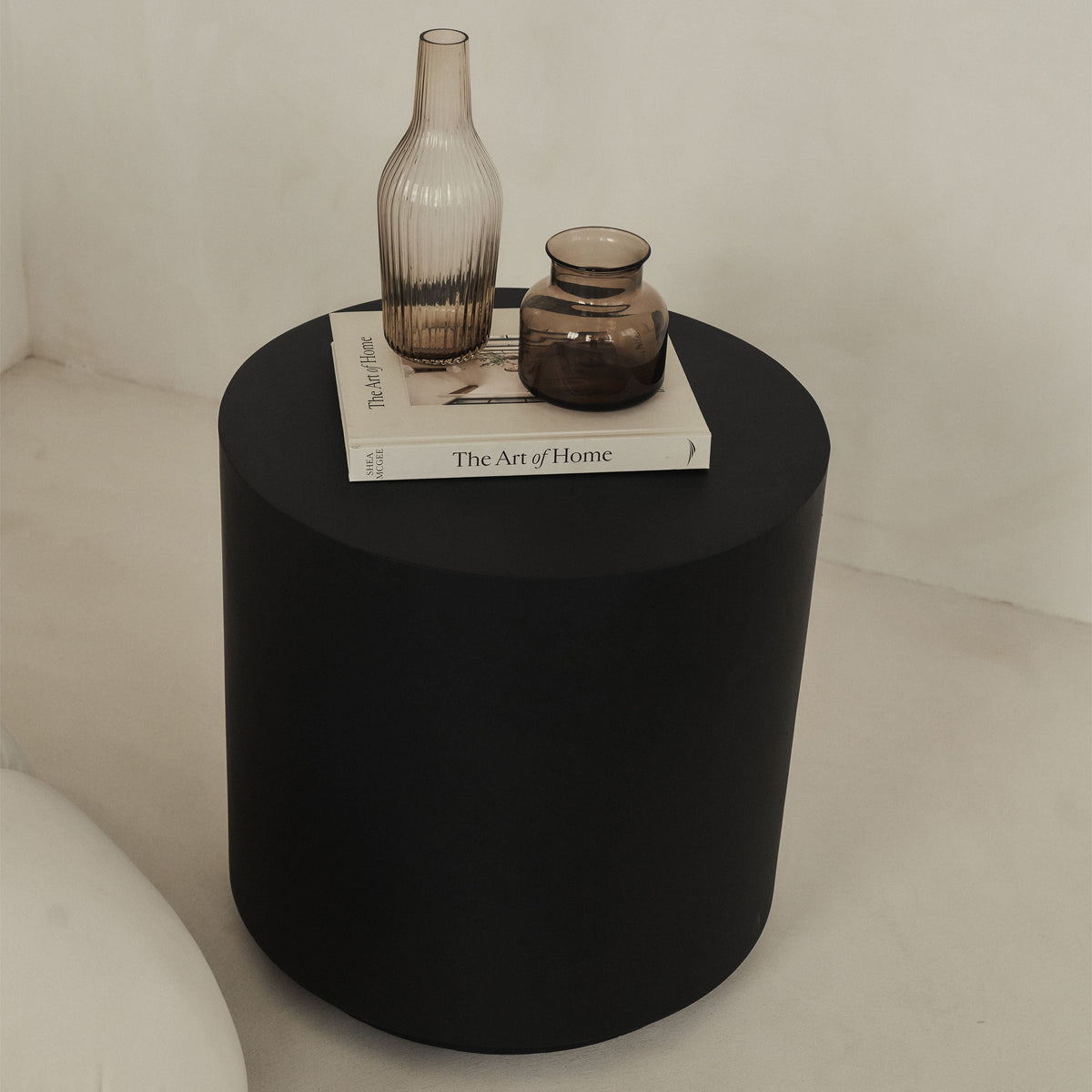Angelo - Minimal Onyx Round Side Table
