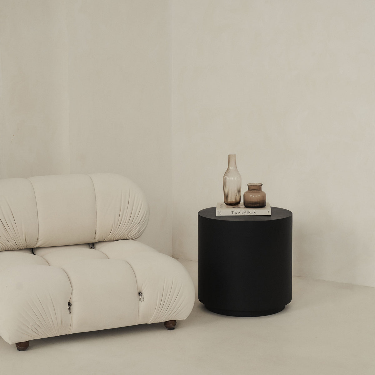 Angelo - Minimal Onyx Round Side Table