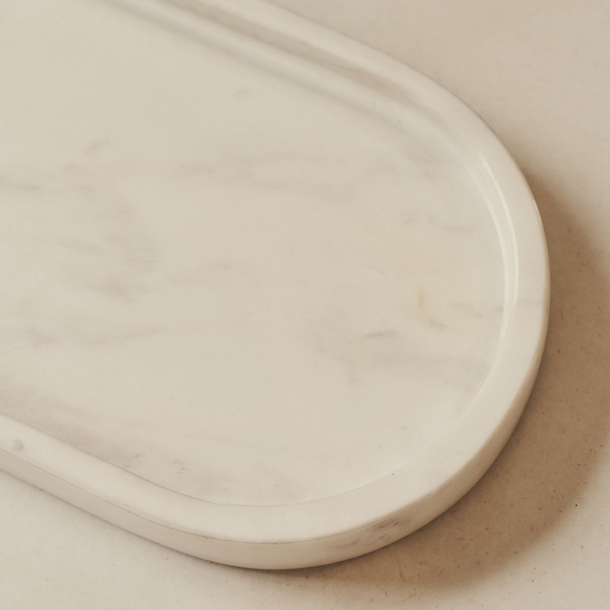 Travara - White Marble Oval Decorative Tray
