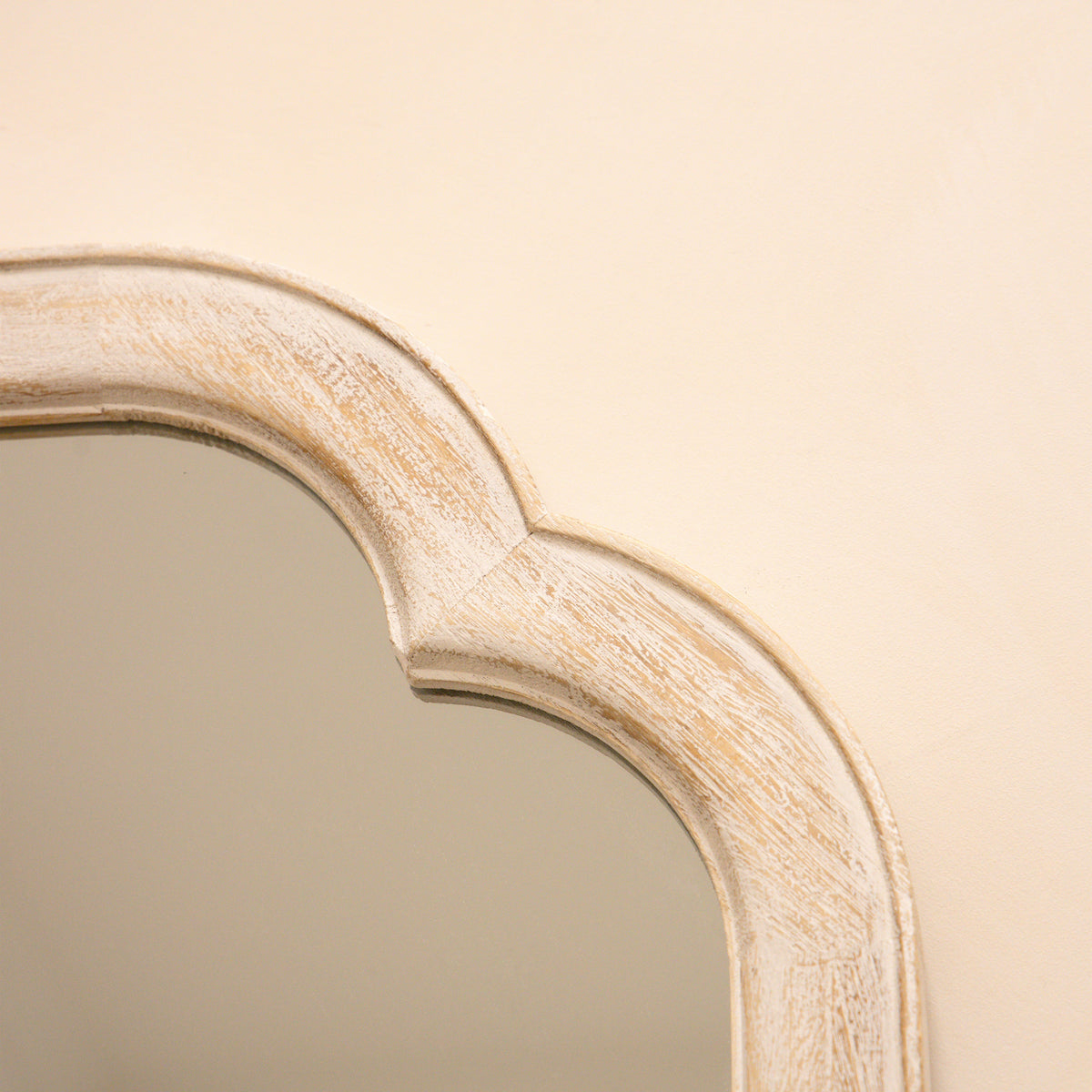 Full Length White Washed Wood Arched Mirror closeup of arch