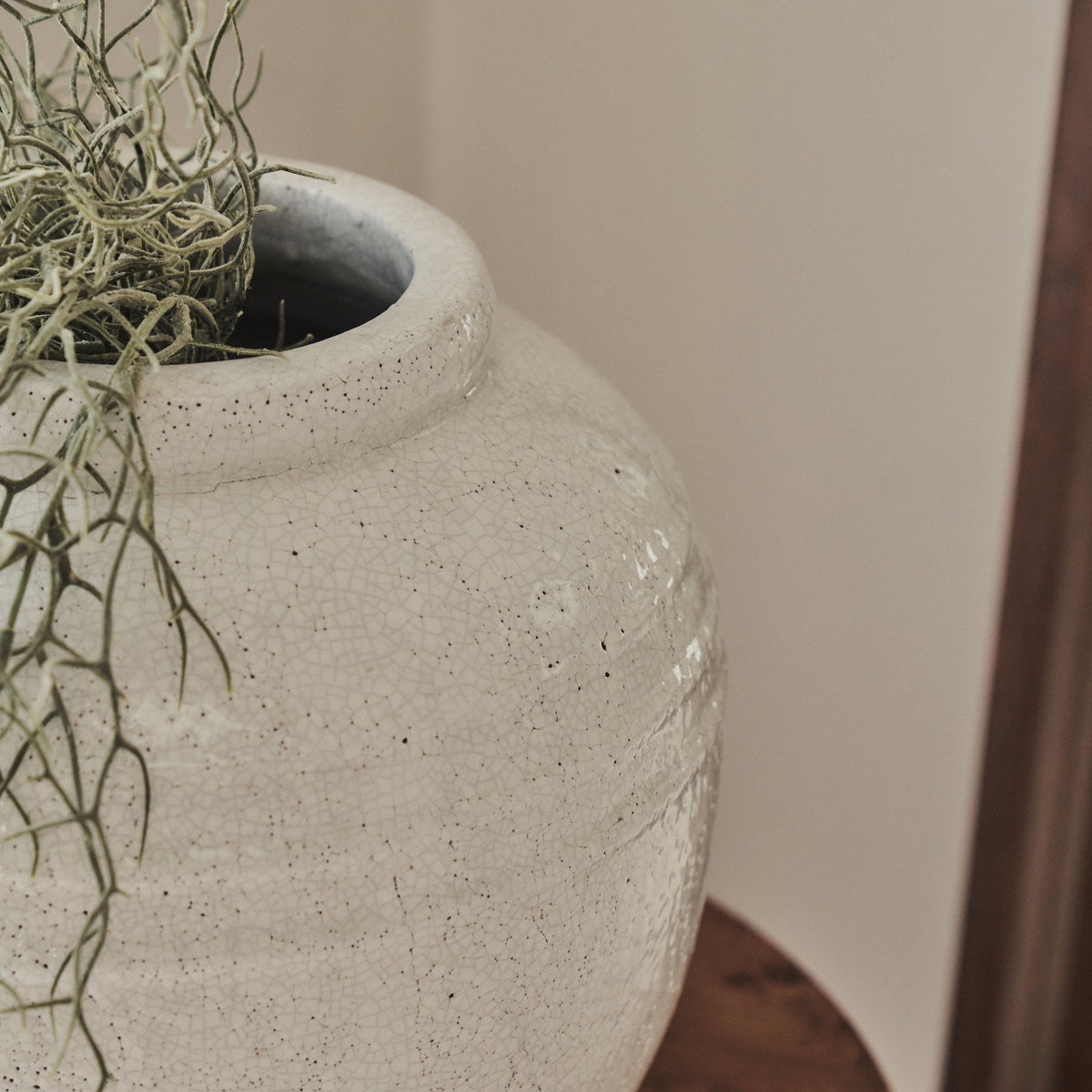 Cyra - Large Ivory Gloss Ceramic Vase