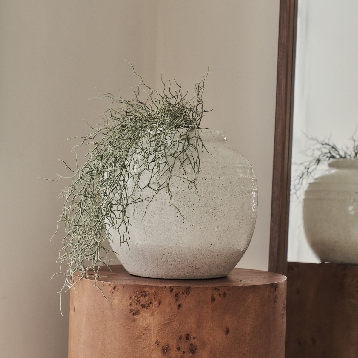 Cyra - Large Ivory Gloss Ceramic Vase