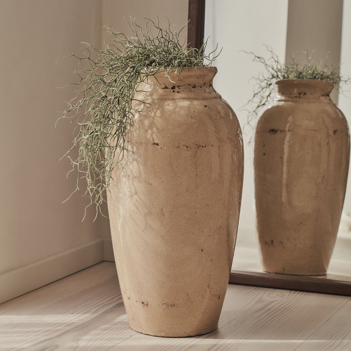 Cadira - Large Beige Gloss Ceramic Vase