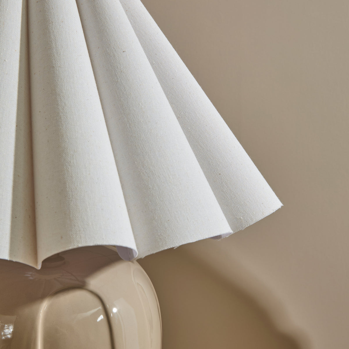 Orla - Beige Gloss Ceramic Scallop Shade Table Lamp