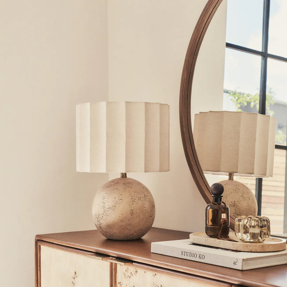 Caia - Travertine Scallop Shade Table Lamp