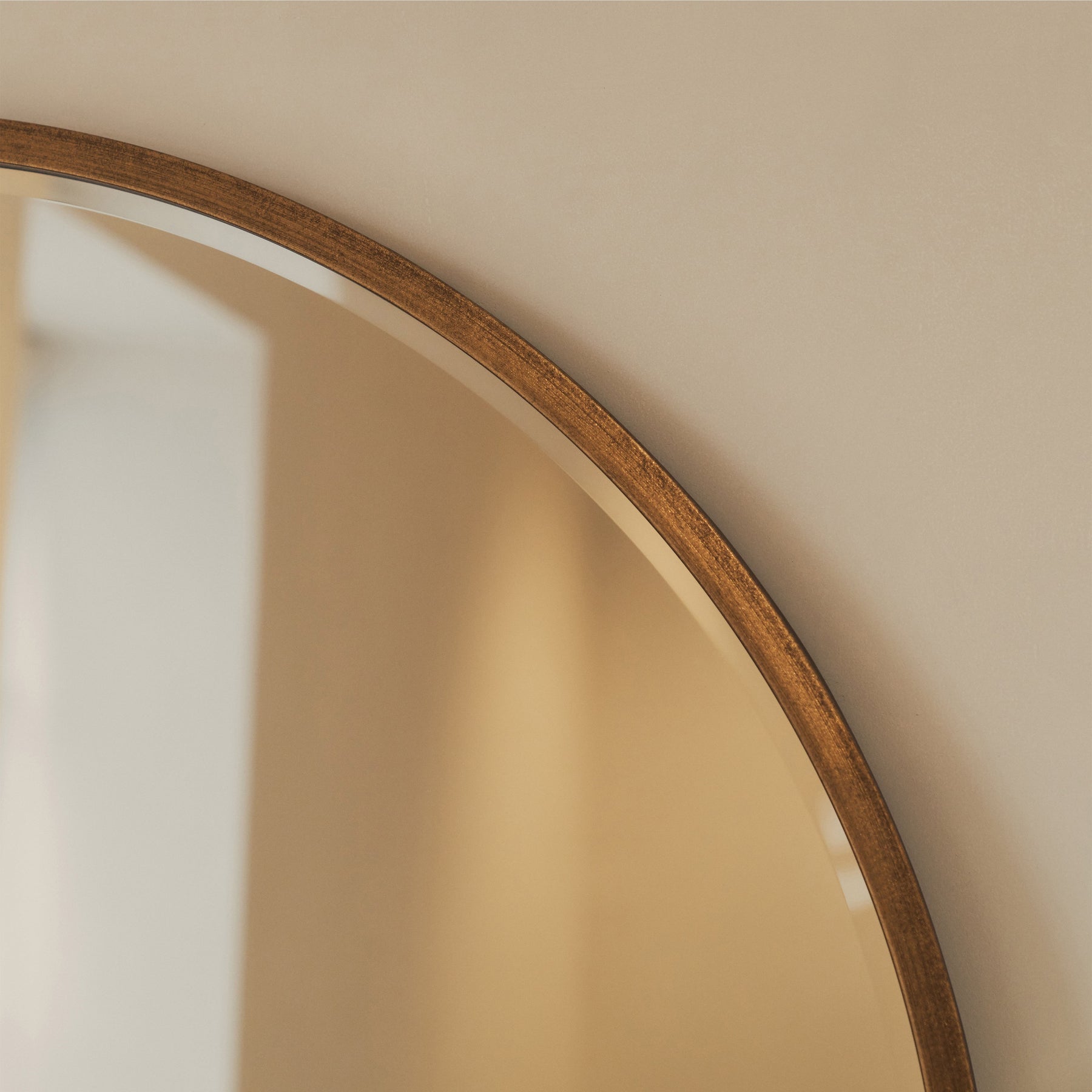 Higgins - Gold Metal Modern Round Wall Mirror 100cm x 100cm