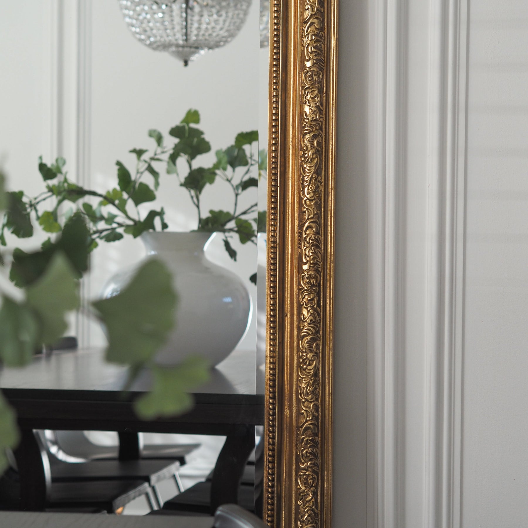 Full Length Gold Ornate Mirror detail shot of frame side