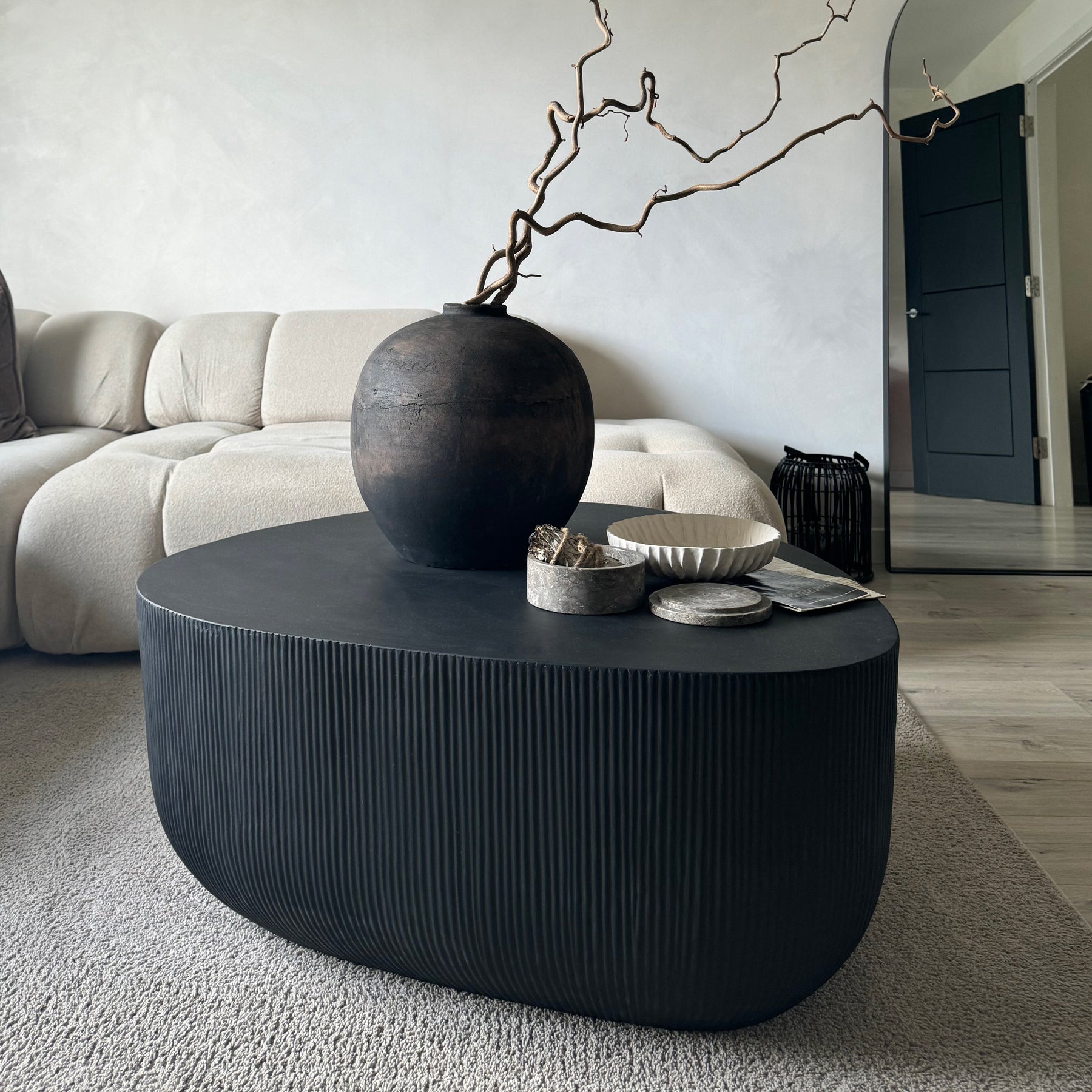 Leonardo - Minimal Onyx Irregular Shaped Coffee Table Large