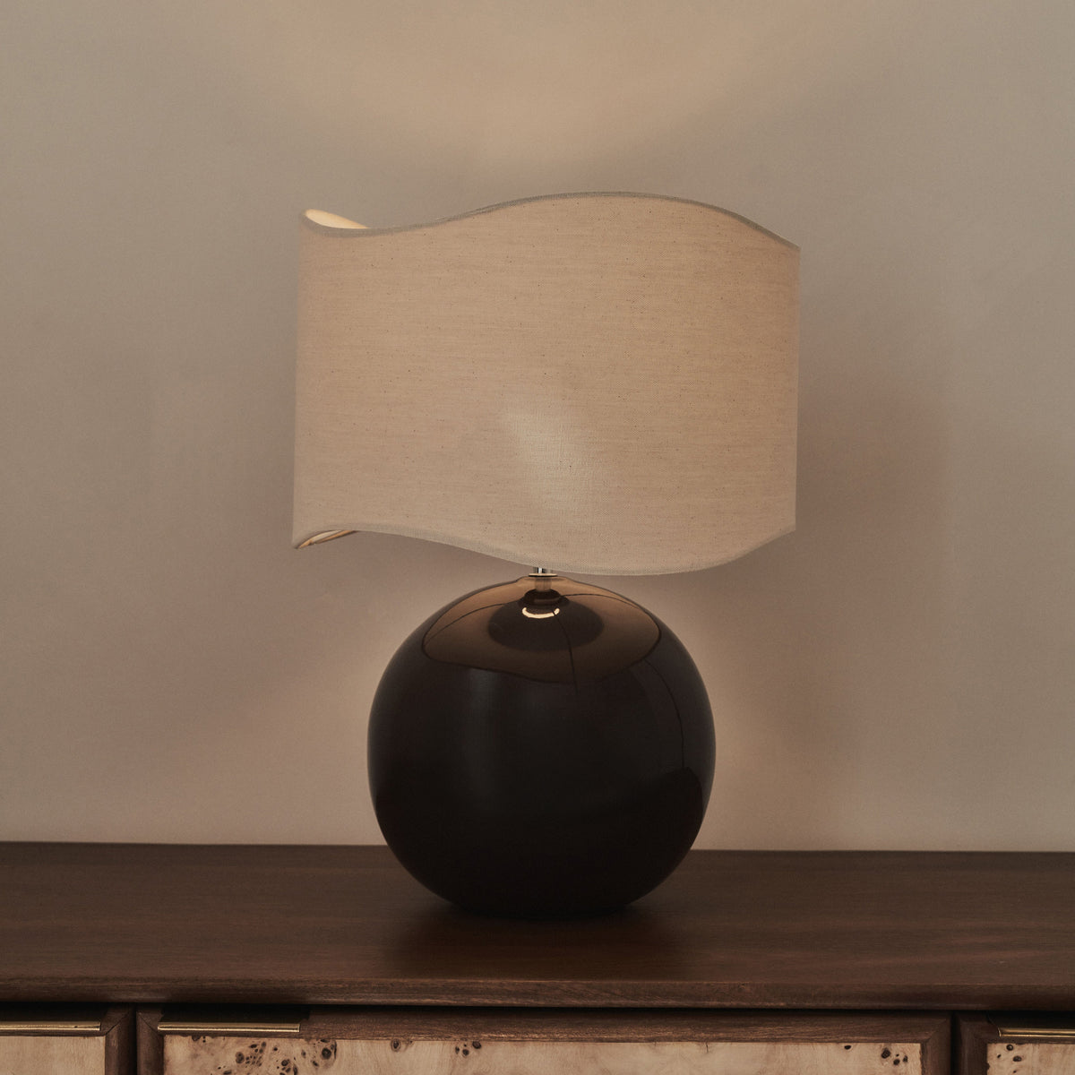 Olera - Chocolate Gloss Ceramic Wave Shade Table Lamp