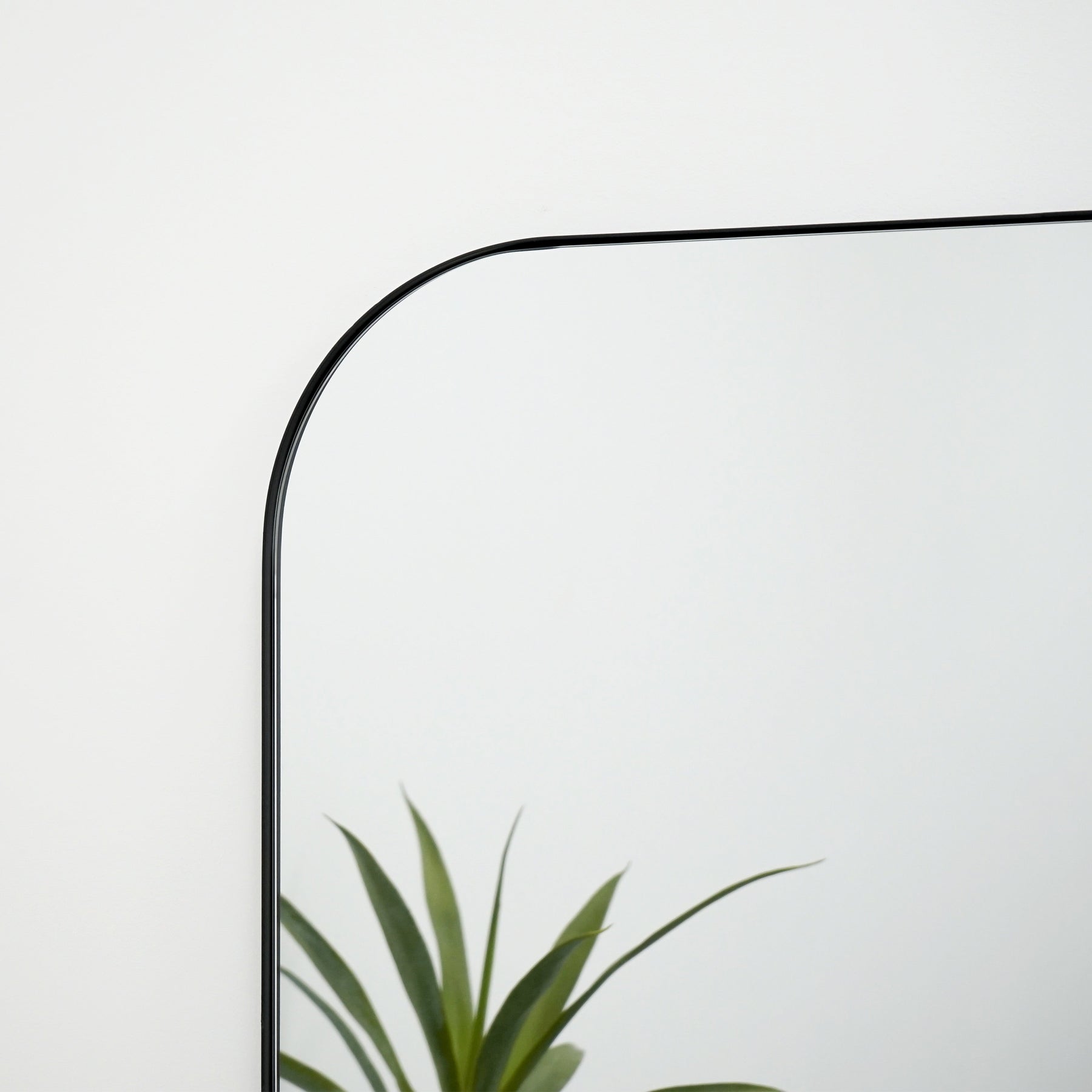 Full Length Black Curved Large Metal Mirror corner