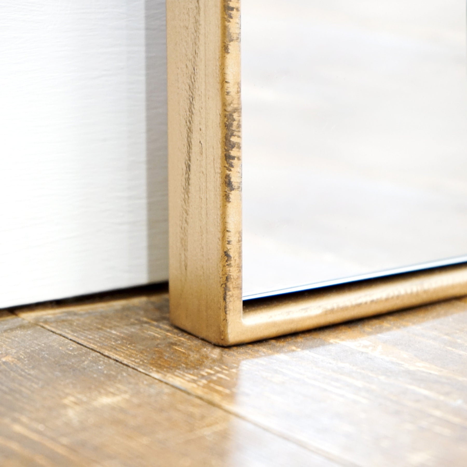 Alternative detail shot of Full Length Gold Rectangular Extra Large Metal Mirror