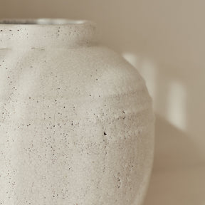 Cyra - Large Ivory Gloss Ceramic Vase