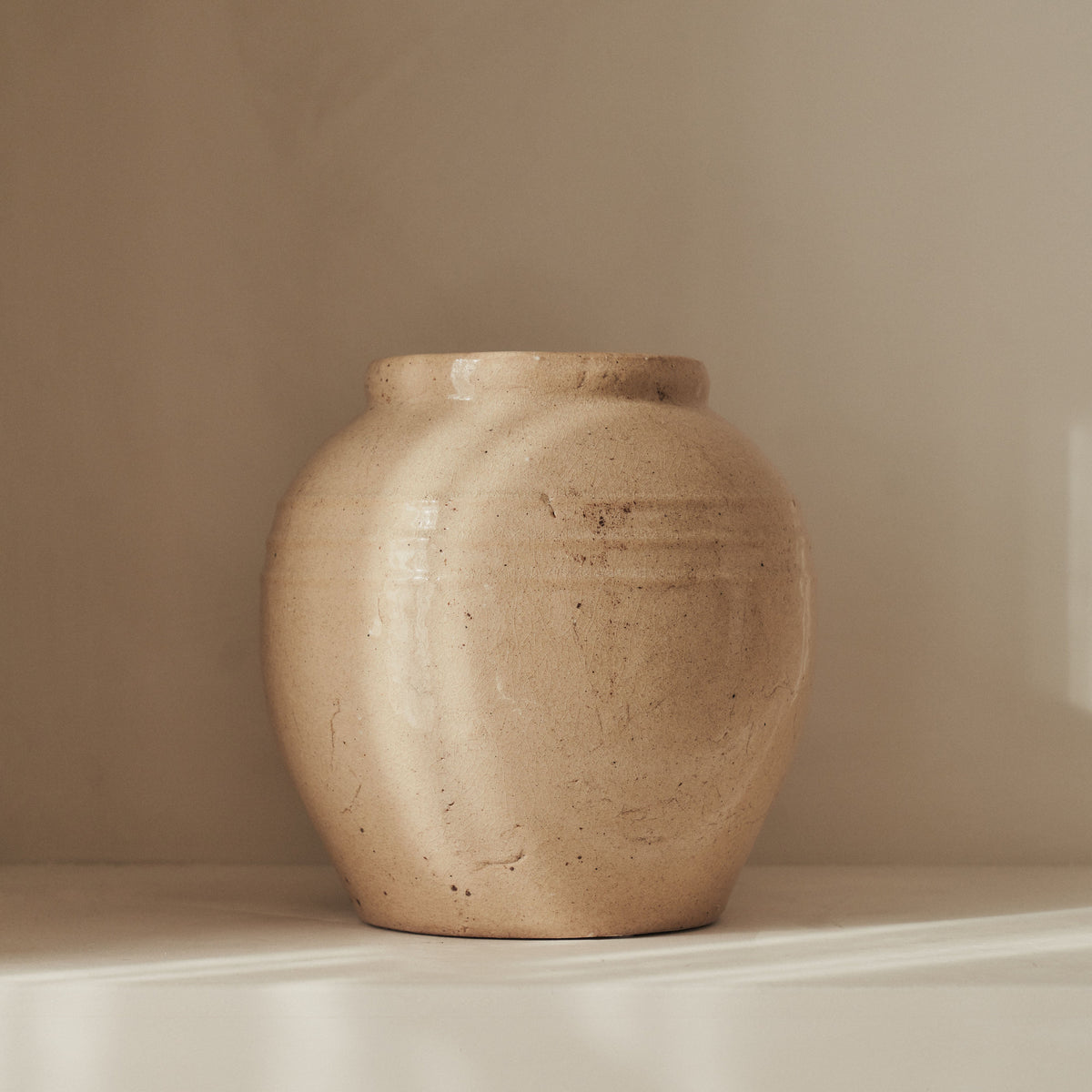 Cyra - Beige Gloss Ceramic Vase