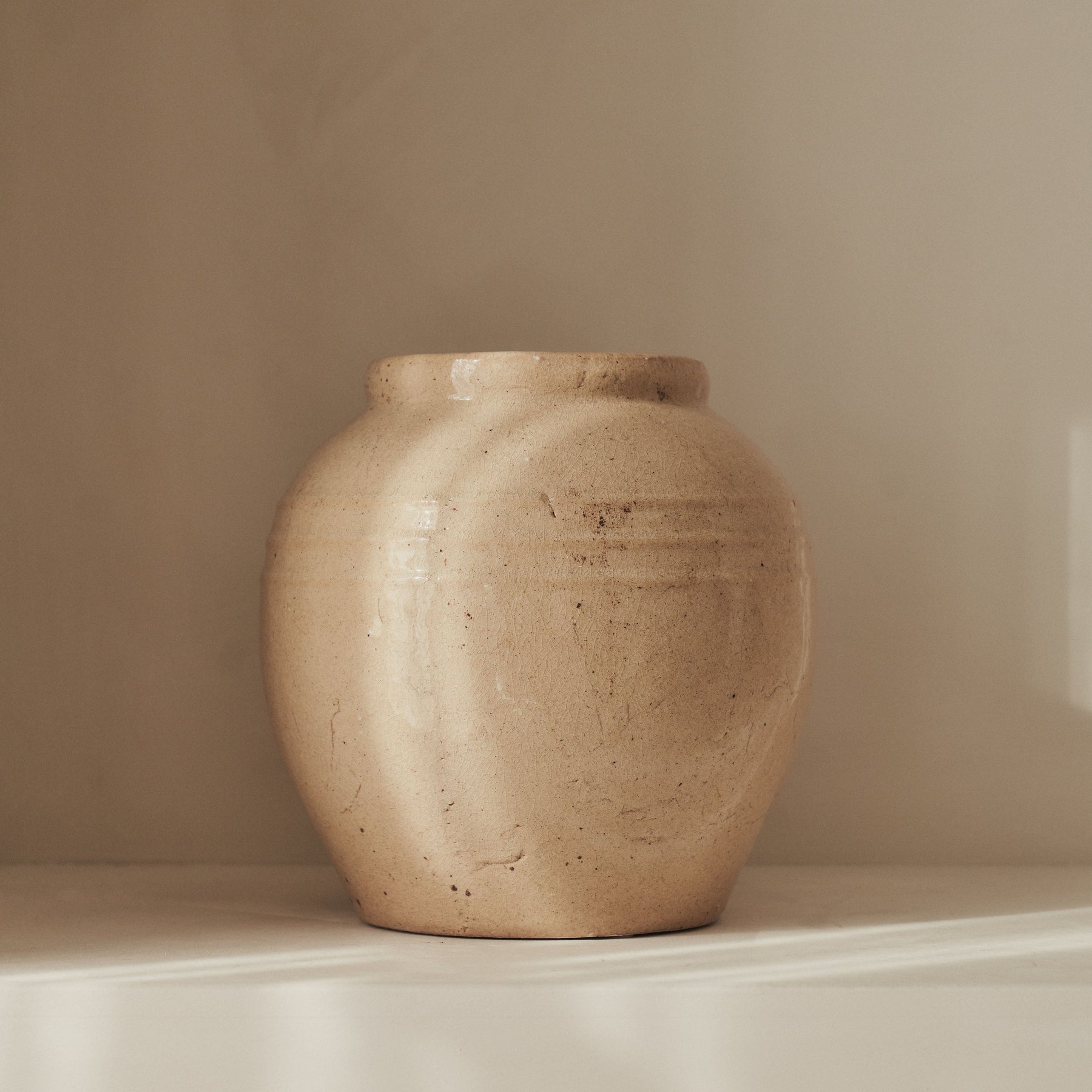 Cyra - Beige Gloss Ceramic Vase