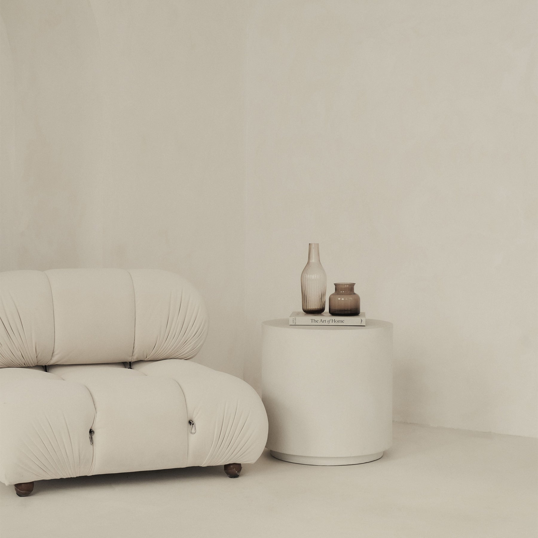 Angelo - Minimal Concrete Round Side Table