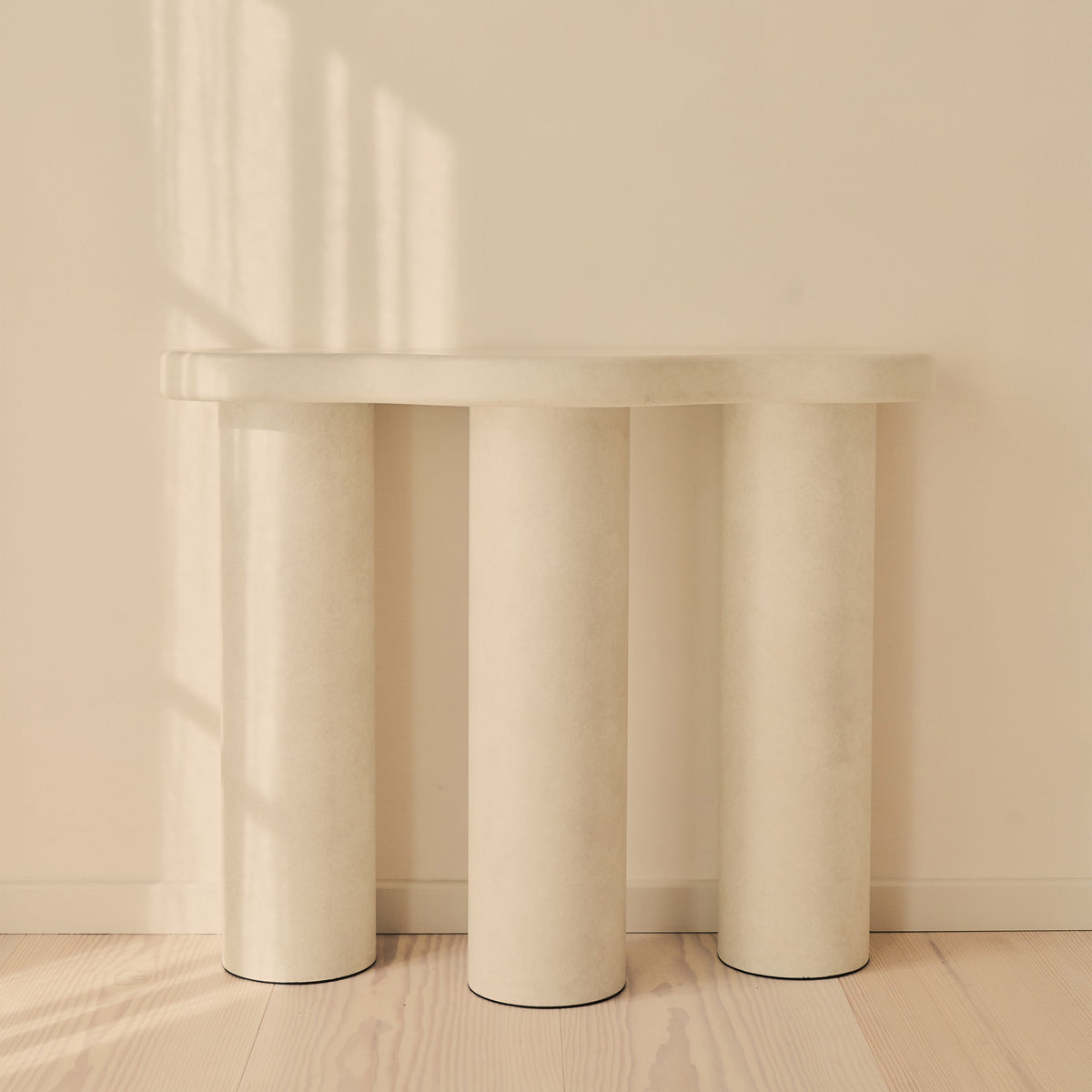 Savanna - Large Concrete Curved Wooden Console Table