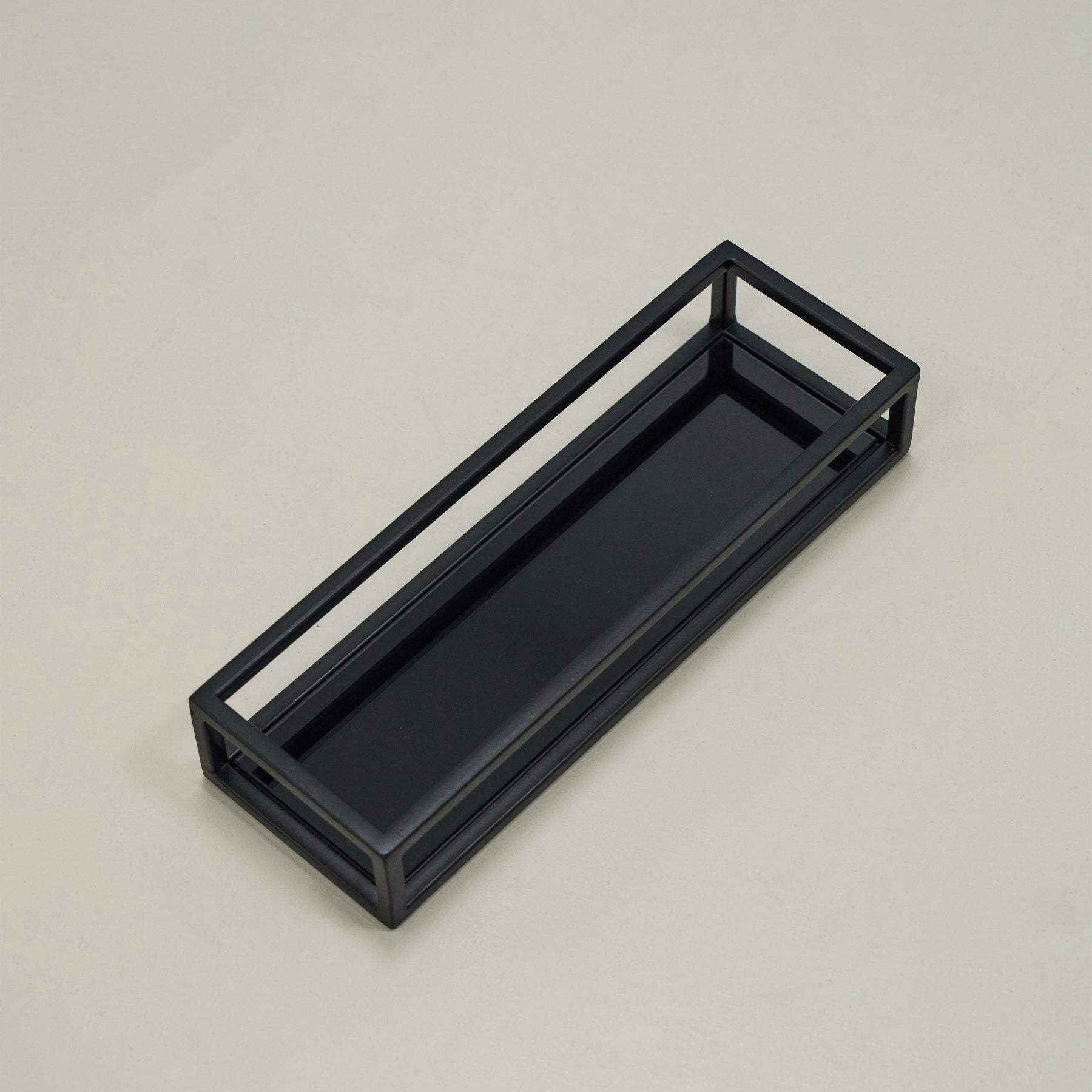 Brooklyn - Black Modern Rectangle Tinted Mirrored Decorative Tray