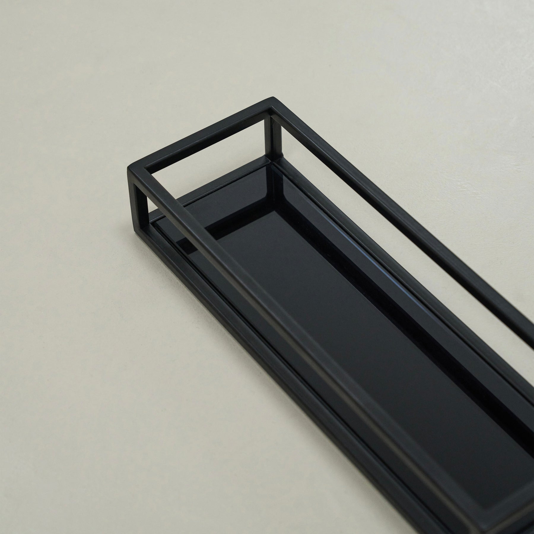 Brooklyn - Black Modern Rectangle Tinted Mirrored Decorative Tray