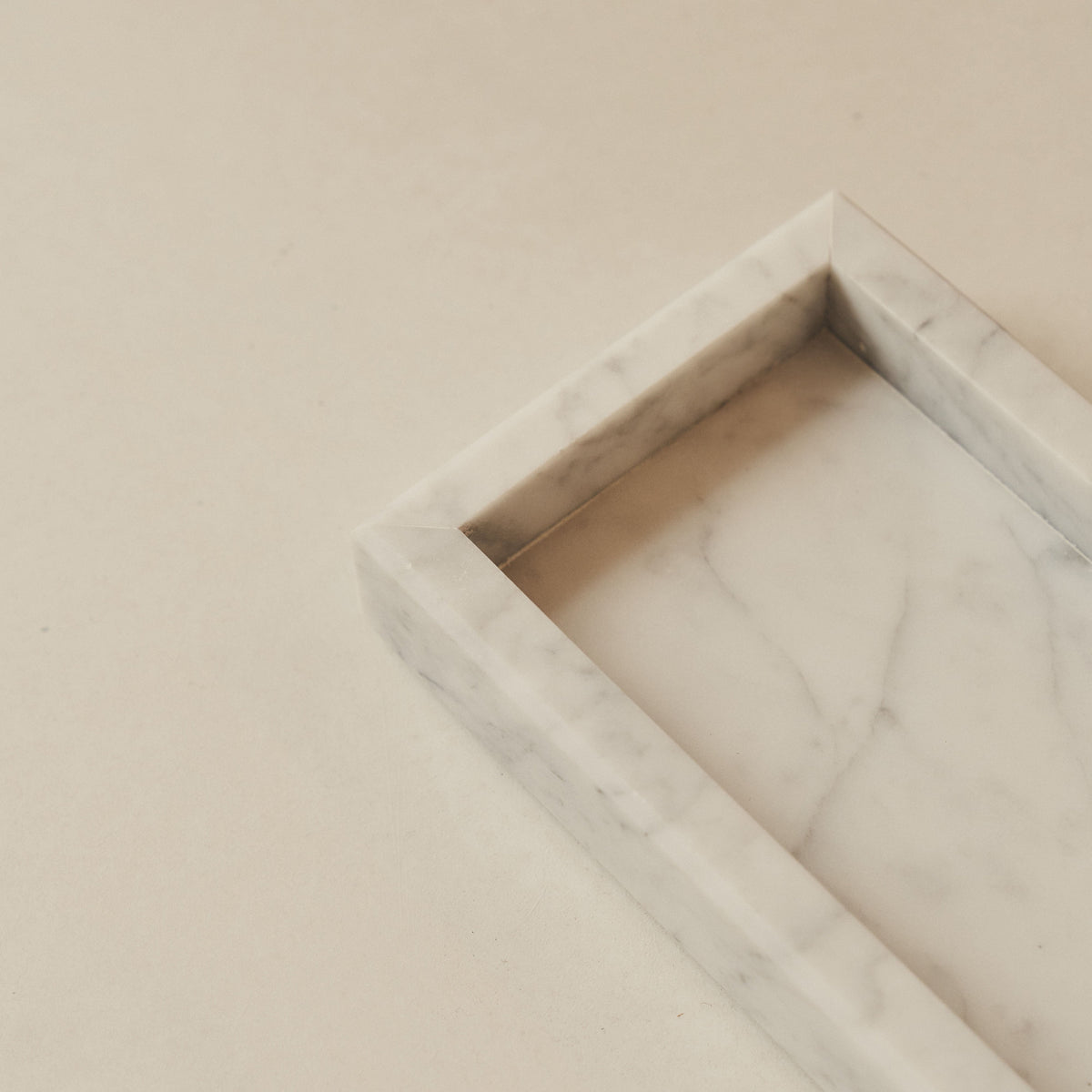 Travara - White Marble Rectangular Decorative Tray