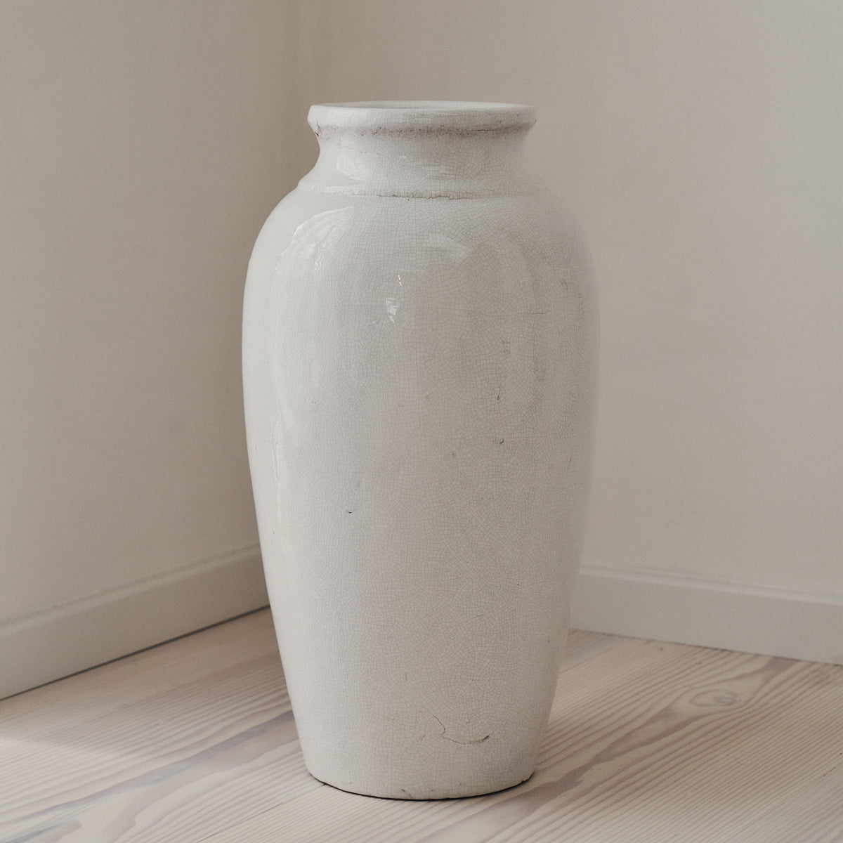 Cadira - Large Ivory Gloss Ceramic Vase