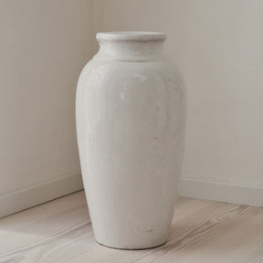 Cadira - Large Ivory Gloss Ceramic Vase